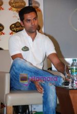 Abhay Deol at Signature golf press meet in Trident on 29th Sept 2010 (17).JPG